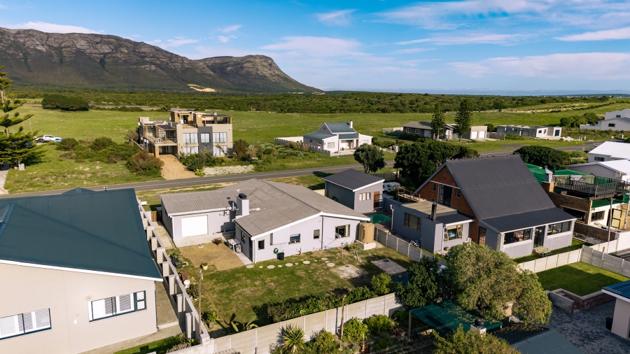 3 Bedroom Property for Sale in De Kelders Western Cape